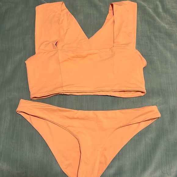 LSPACE Swimsuit Parker Camacho Bikini Set - Picture 2 of 6